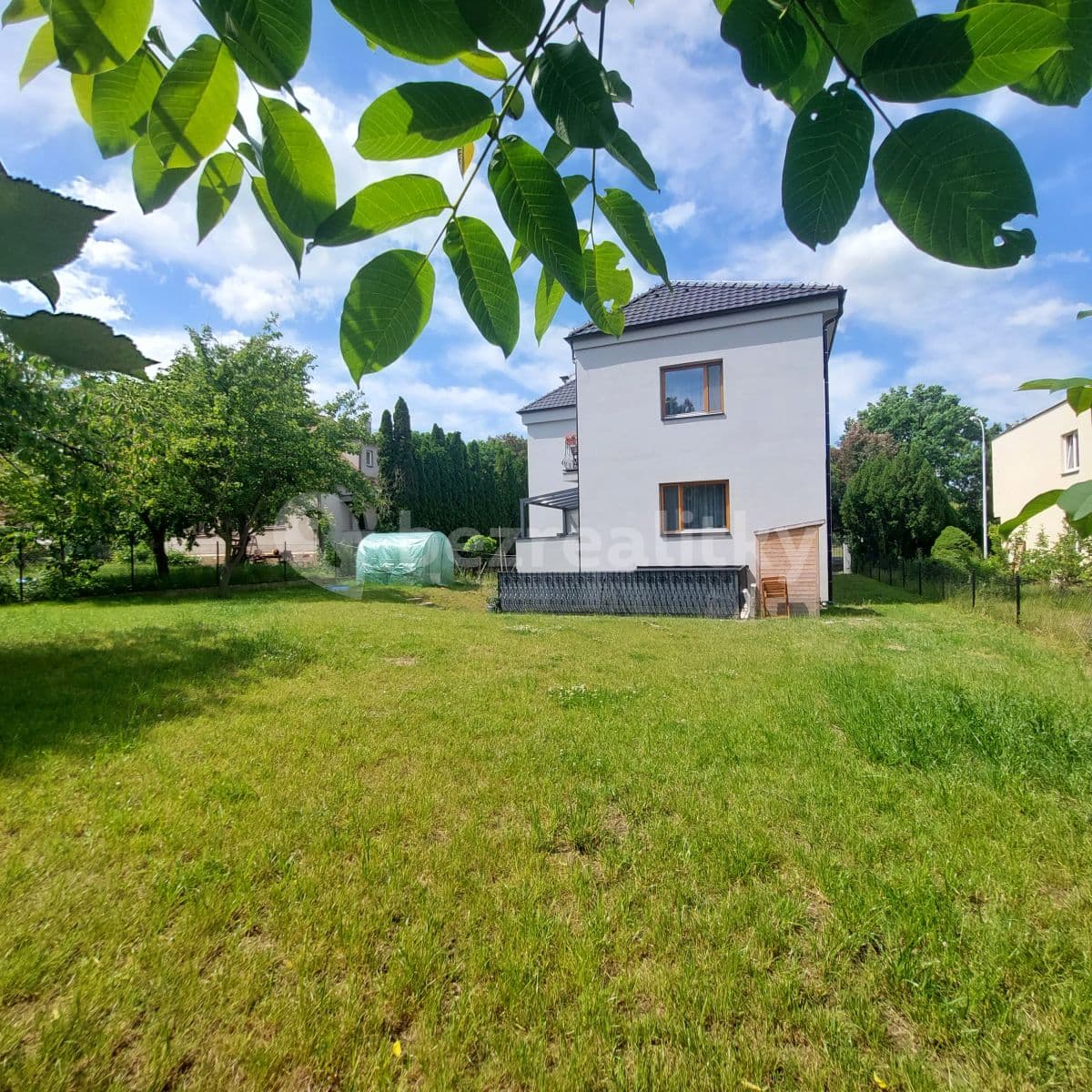 Prenájom bytu 3-izbový 602 m², K Novému dvoru, Praha, Praha Prenájom bytu 3-izbový 602 m², K Novému dvoru, Praha, Praha