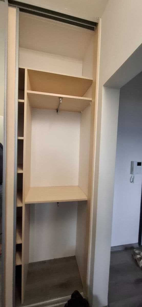 Prenájom bytu 2-izbový 40 m², Brandtova, Ústí nad Labem, Ústecký kraj Prenájom bytu 2-izbový 40 m², Brandtova, Ústí nad Labem, Ústecký kraj