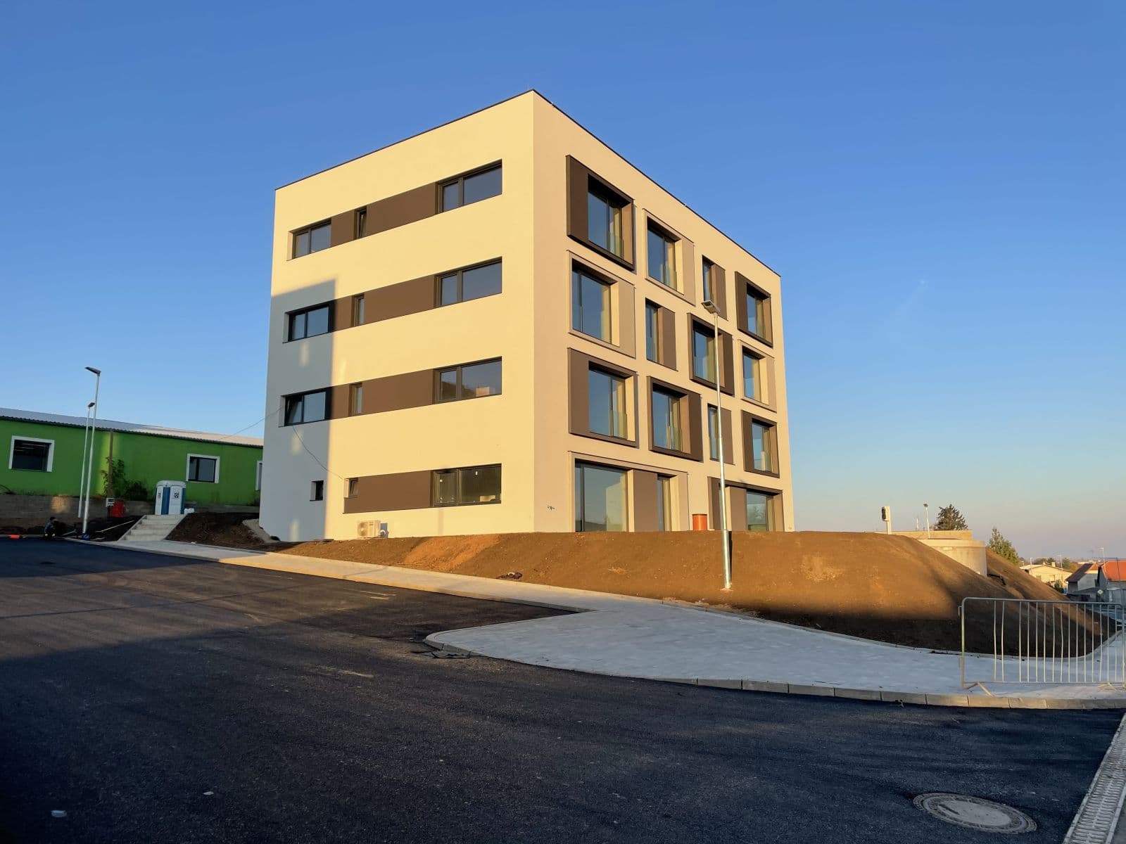 Prenájom bytu 2-izbový 47 m², Tismice, Středočeský kraj Prenájom bytu 2-izbový 47 m², Tismice, Středočeský kraj