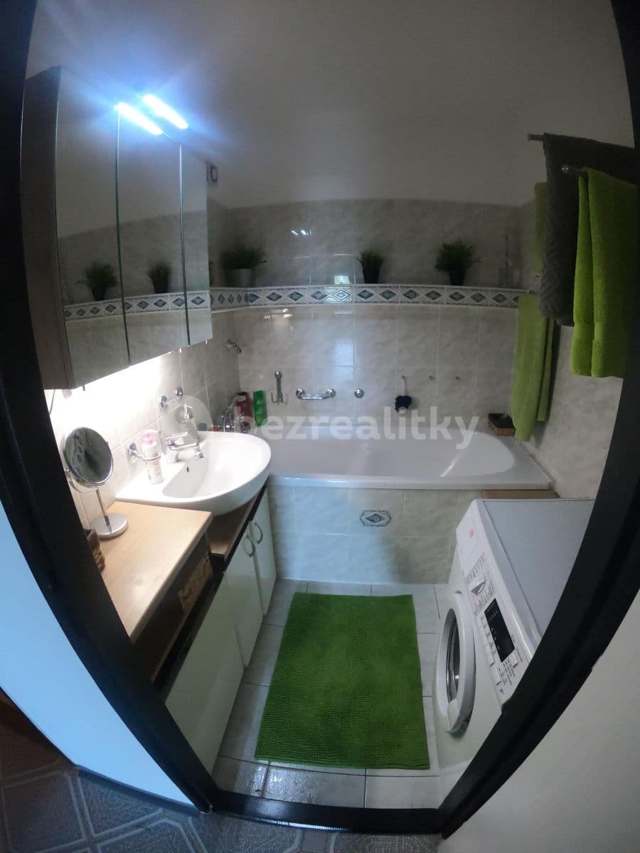 Prenájom bytu 3-izbový 85 m², Vackova, Praha, Praha Prenájom bytu 3-izbový 85 m², Vackova, Praha, Praha