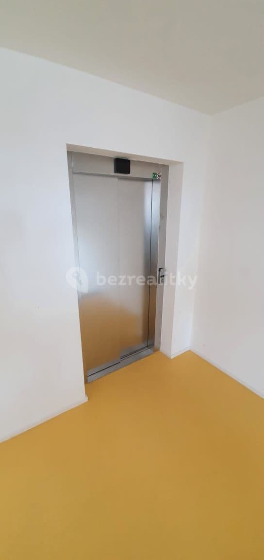 Prenájom bytu 2-izbový 50 m², U Plynárny, Praha, Praha Prenájom bytu 2-izbový 50 m², U Plynárny, Praha, Praha