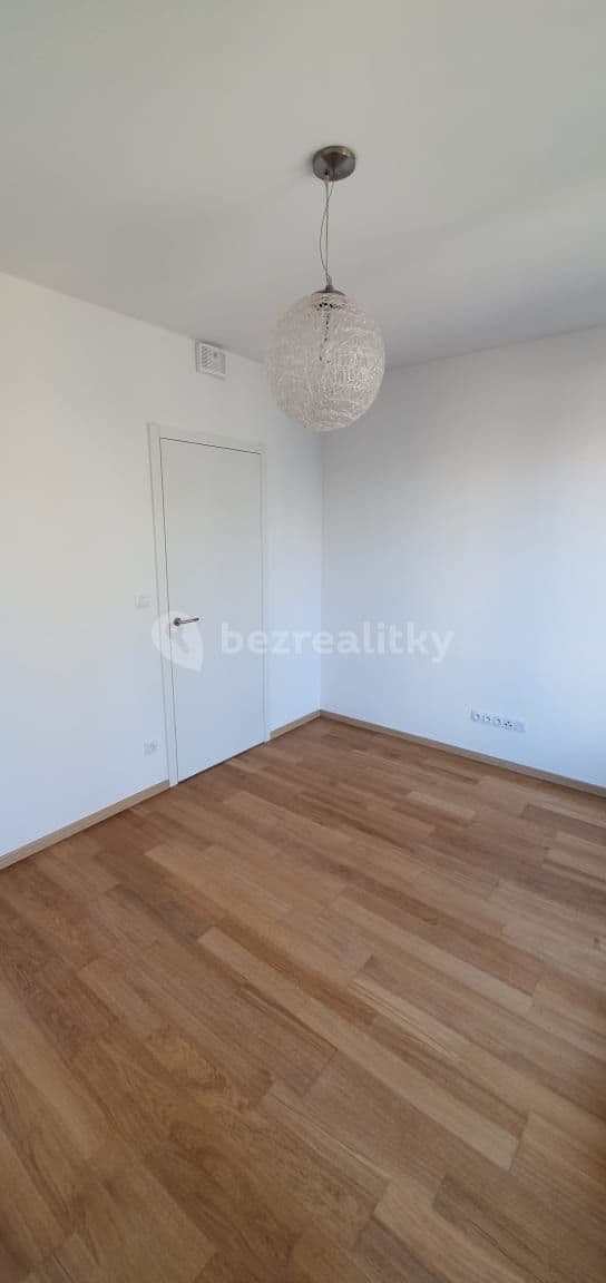 Prenájom bytu 2-izbový 50 m², U Plynárny, Praha, Praha Prenájom bytu 2-izbový 50 m², U Plynárny, Praha, Praha