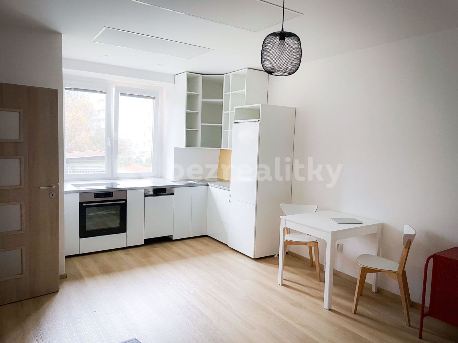 Prenájom bytu 2-izbový 47 m², Dvořákova, Plzeň, Plzeňský kraj Prenájom bytu 2-izbový 47 m², Dvořákova, Plzeň, Plzeňský kraj