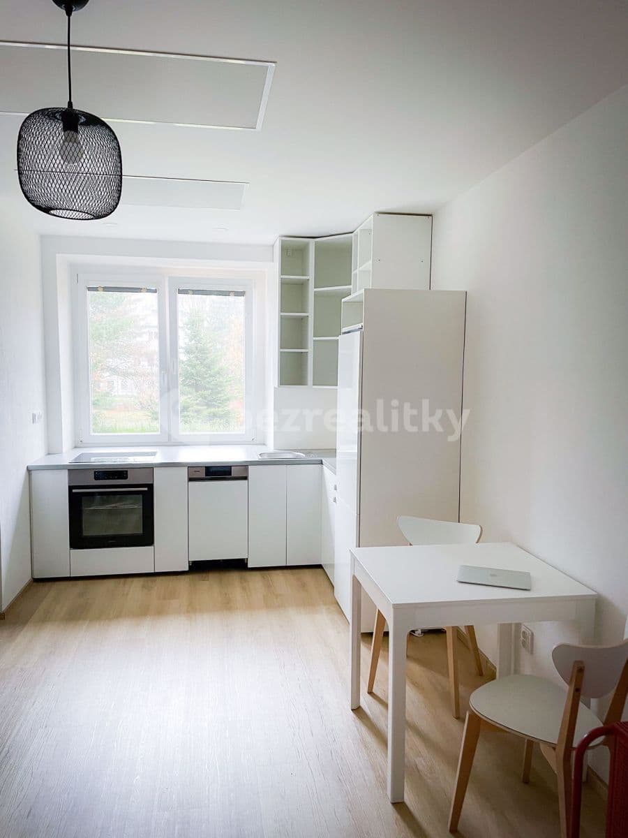 Prenájom bytu 2-izbový 47 m², Dvořákova, Plzeň, Plzeňský kraj Prenájom bytu 2-izbový 47 m², Dvořákova, Plzeň, Plzeňský kraj