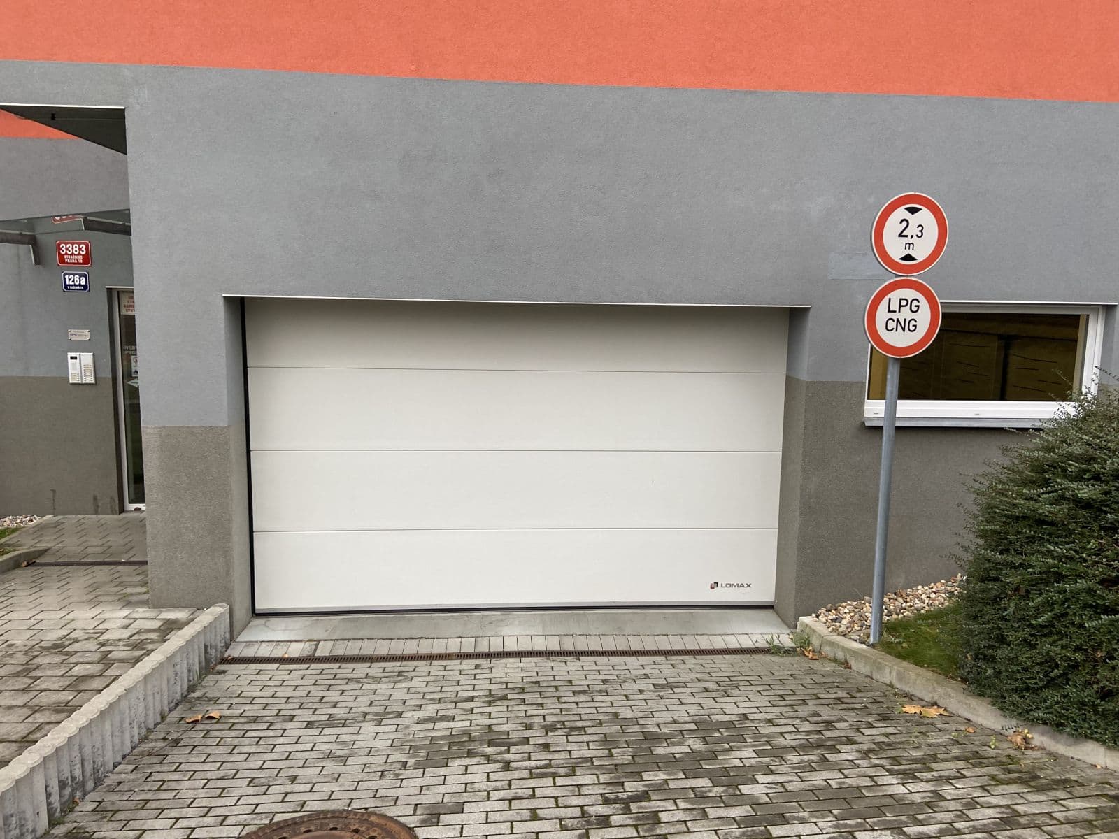 Prenájom garáže 13 m², V Olšinách, Praha, Praha Prenájom garáže 13 m², V Olšinách, Praha, Praha