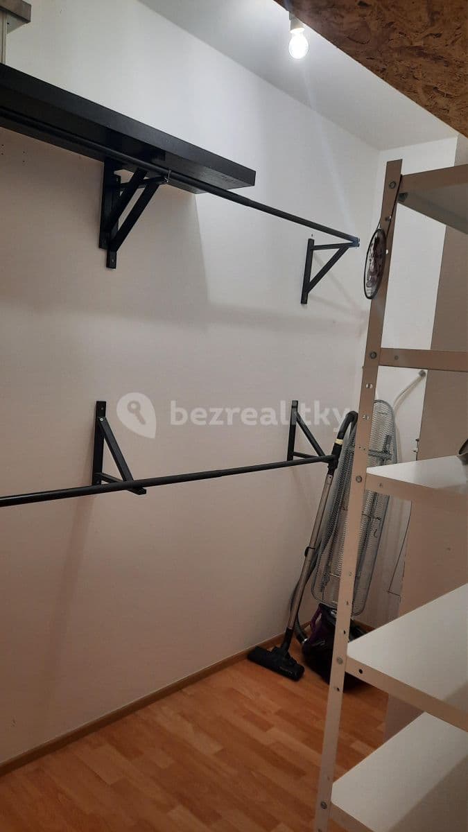 Prenájom bytu 2-izbový 43 m², Pod Drinopolem, Praha, Praha Prenájom bytu 2-izbový 43 m², Pod Drinopolem, Praha, Praha