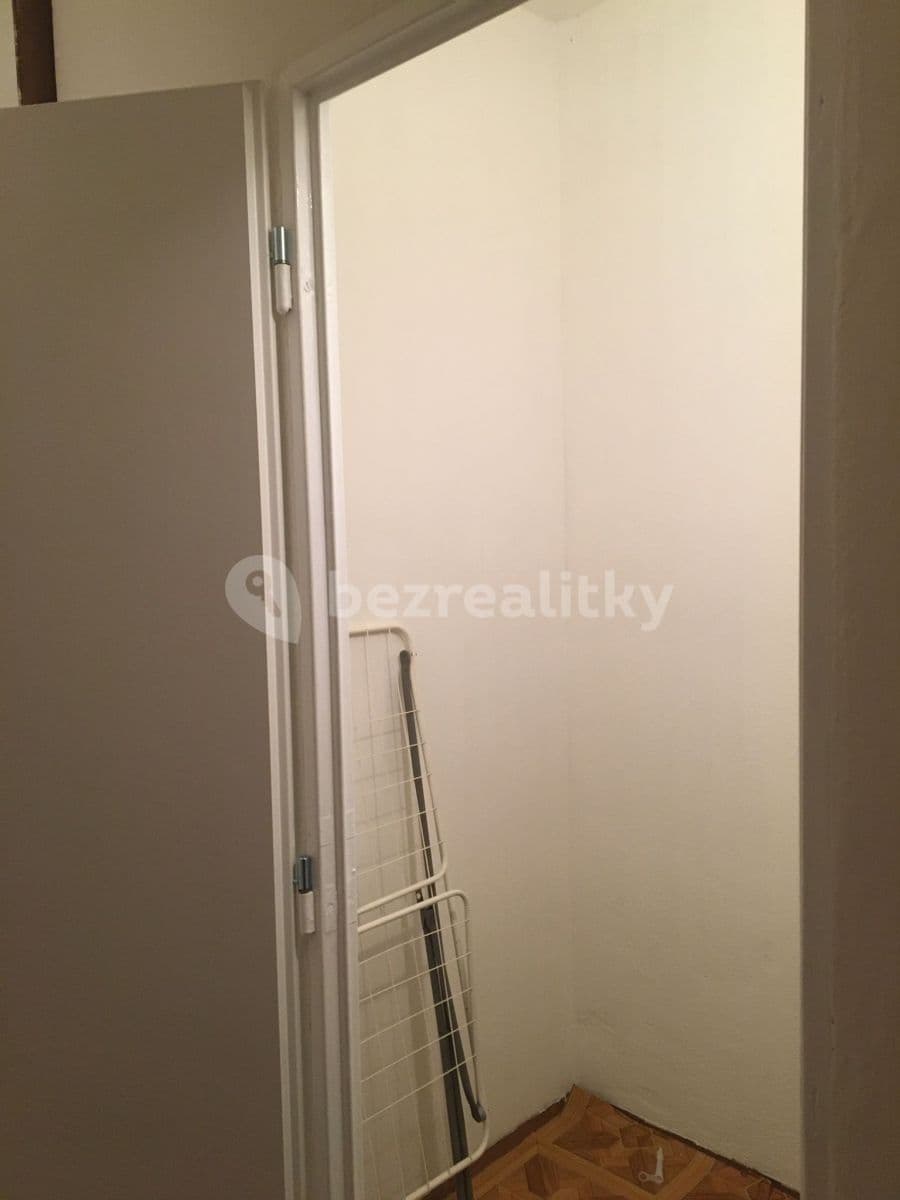 Prenájom bytu 2-izbový 65 m², Jižní, Česká Lípa, Liberecký kraj Prenájom bytu 2-izbový 65 m², Jižní, Česká Lípa, Liberecký kraj