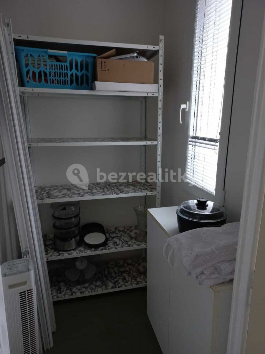 Prenájom bytu 2-izbový 65 m², Jižní, Česká Lípa, Liberecký kraj Prenájom bytu 2-izbový 65 m², Jižní, Česká Lípa, Liberecký kraj