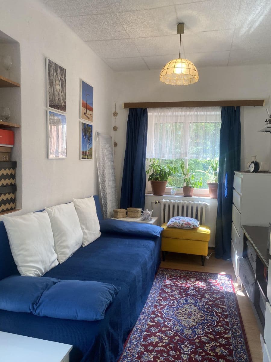 Prenájom bytu Garsoniéra 19 m², Pod Kotlářkou, Praha, Praha Prenájom bytu Garsoniéra 19 m², Pod Kotlářkou, Praha, Praha