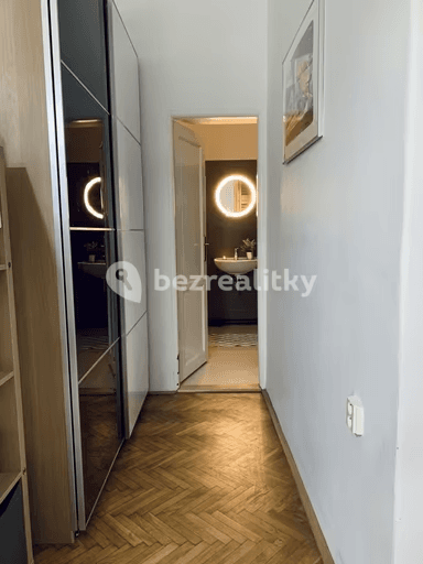 Predaj bytu 2-izbový 63 m², U Hostivařského nádraží, Praha, Praha