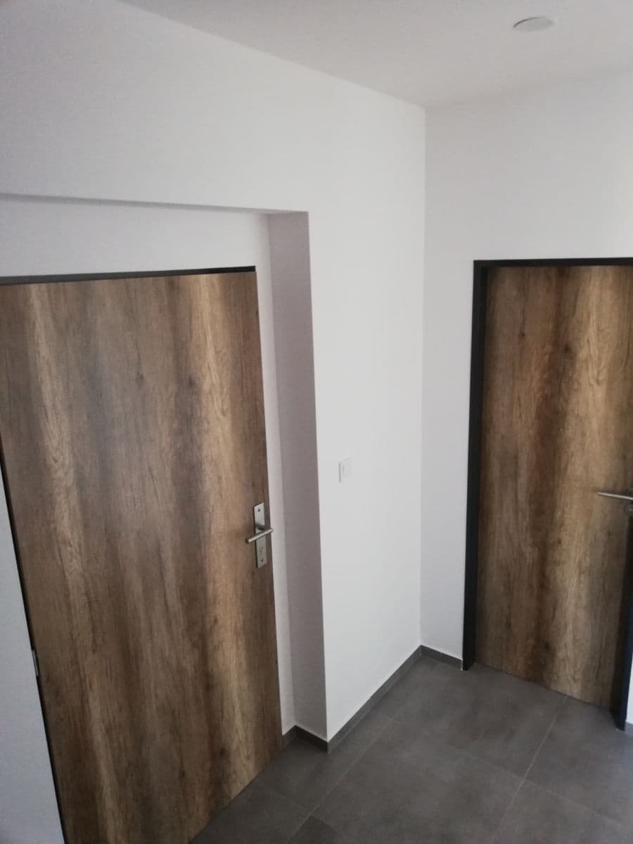 Prenájom bytu 1-izbový 32 m², Nerudova, Hradec Králové, Královéhradecký kraj Prenájom bytu 1-izbový 32 m², Nerudova, Hradec Králové, Královéhradecký kraj