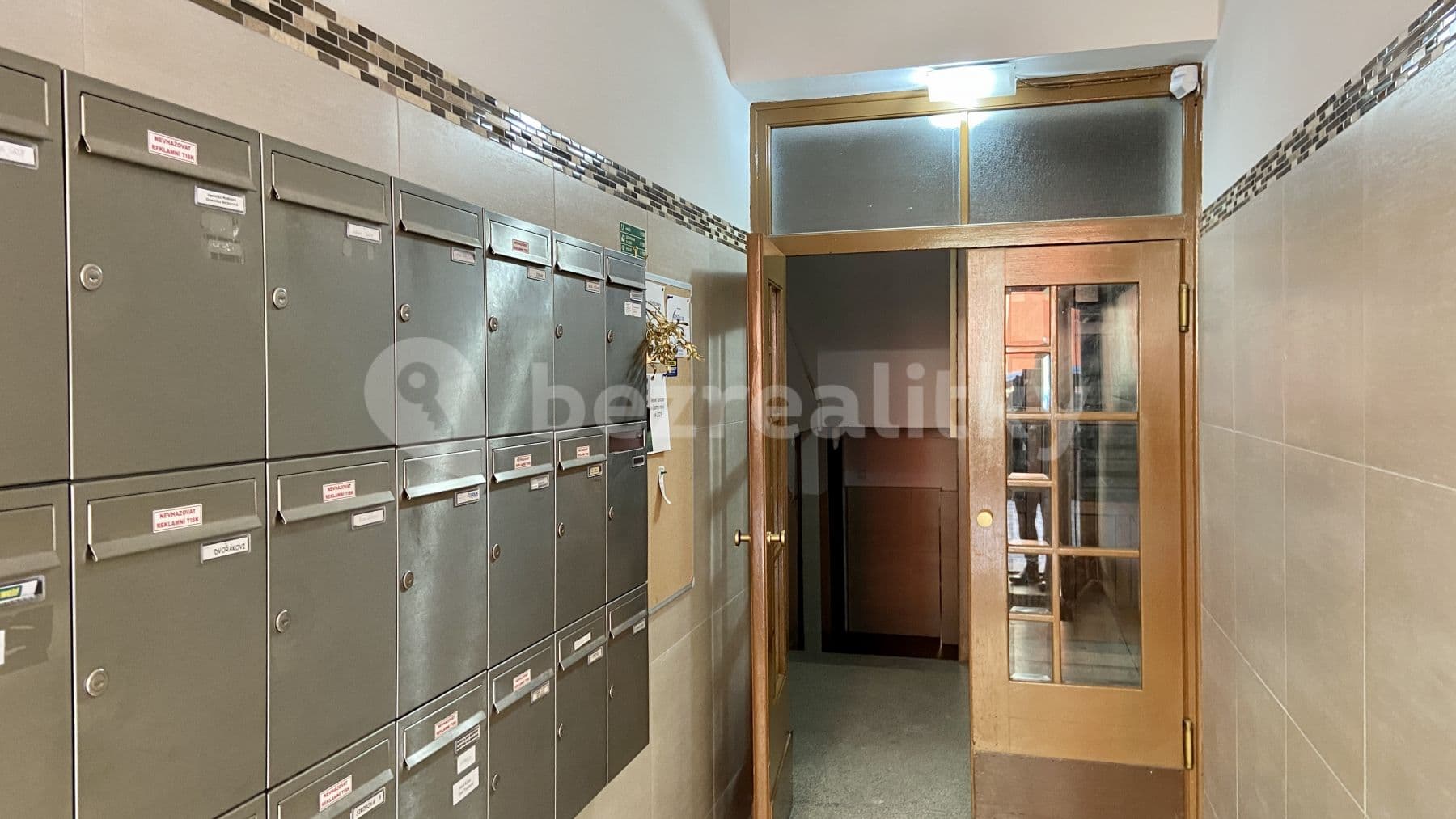 Prenájom bytu 1-izbový 45 m², Stupkova, Praha, Praha Prenájom bytu 1-izbový 45 m², Stupkova, Praha, Praha