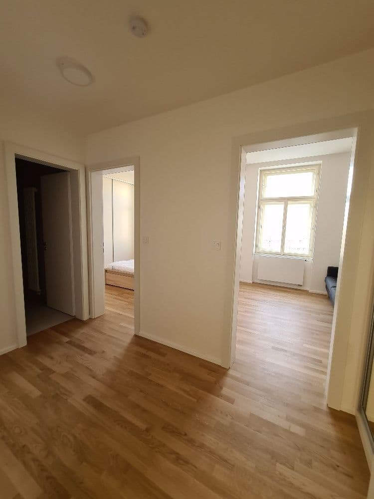 Prenájom bytu 2-izbový 47 m², Tusarova, Praha, Praha Prenájom bytu 2-izbový 47 m², Tusarova, Praha, Praha