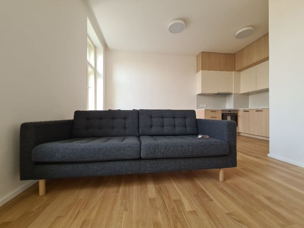 Prenájom bytu 2-izbový 47 m², Tusarova, Praha, Praha Prenájom bytu 2-izbový 47 m², Tusarova, Praha, Praha