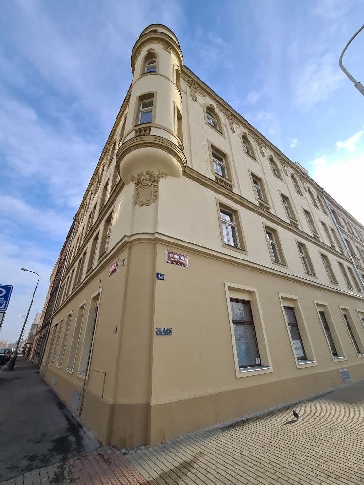 Prenájom bytu 2-izbový 47 m², Tusarova, Praha, Praha Prenájom bytu 2-izbový 47 m², Tusarova, Praha, Praha