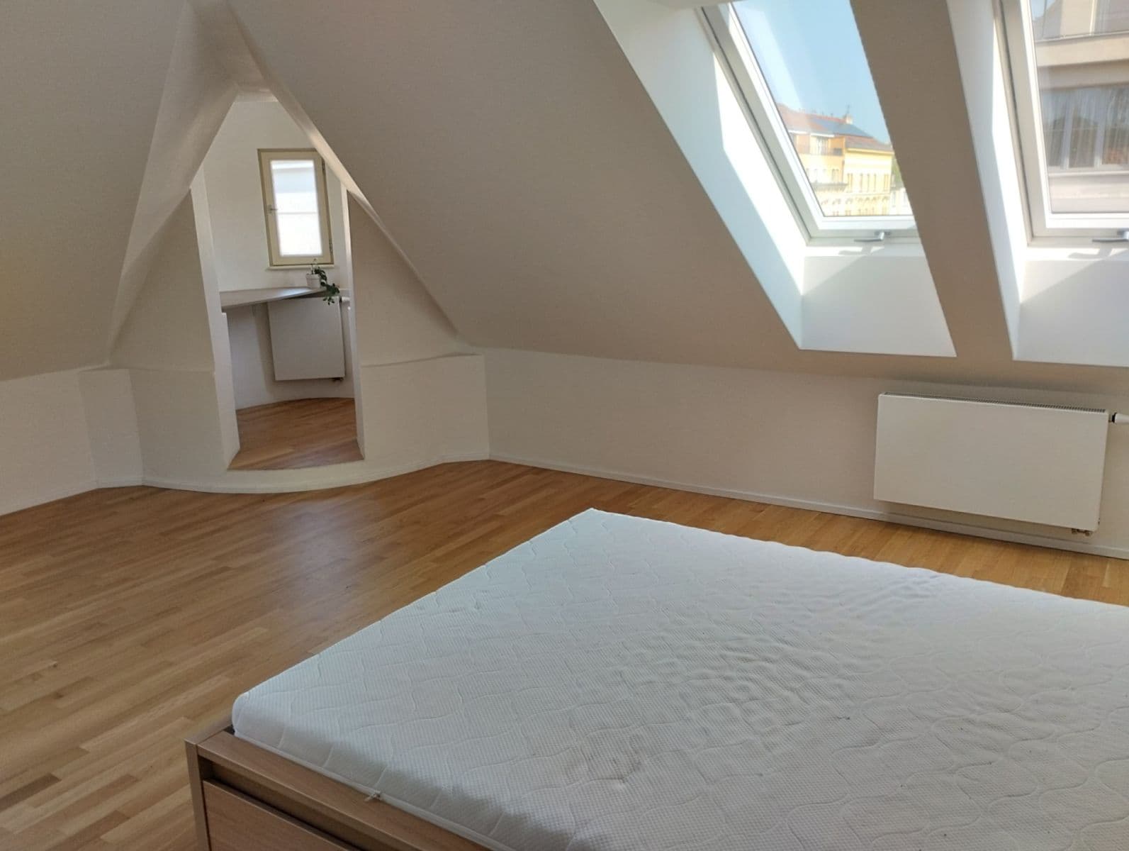 Prenájom bytu 2-izbový 65 m², Tusarova, Praha, Praha Prenájom bytu 2-izbový 65 m², Tusarova, Praha, Praha