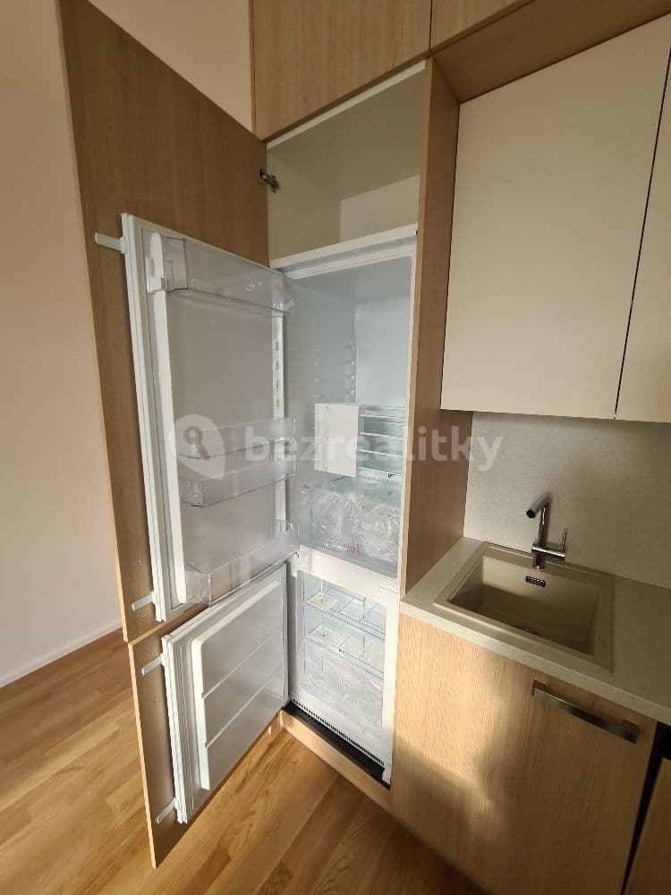 Prenájom bytu 2-izbový 47 m², Tusarova, Praha, Praha Prenájom bytu 2-izbový 47 m², Tusarova, Praha, Praha