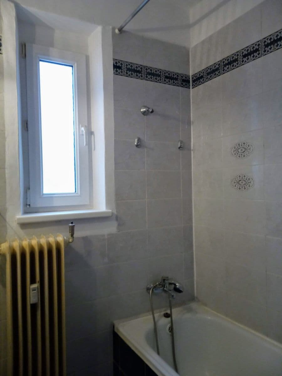 Prenájom bytu 2-izbový 50 m², Vajnorská, Nové Mesto, Bratislavský kraj Prenájom bytu 2-izbový 50 m², Vajnorská, Nové Mesto, Bratislavský kraj