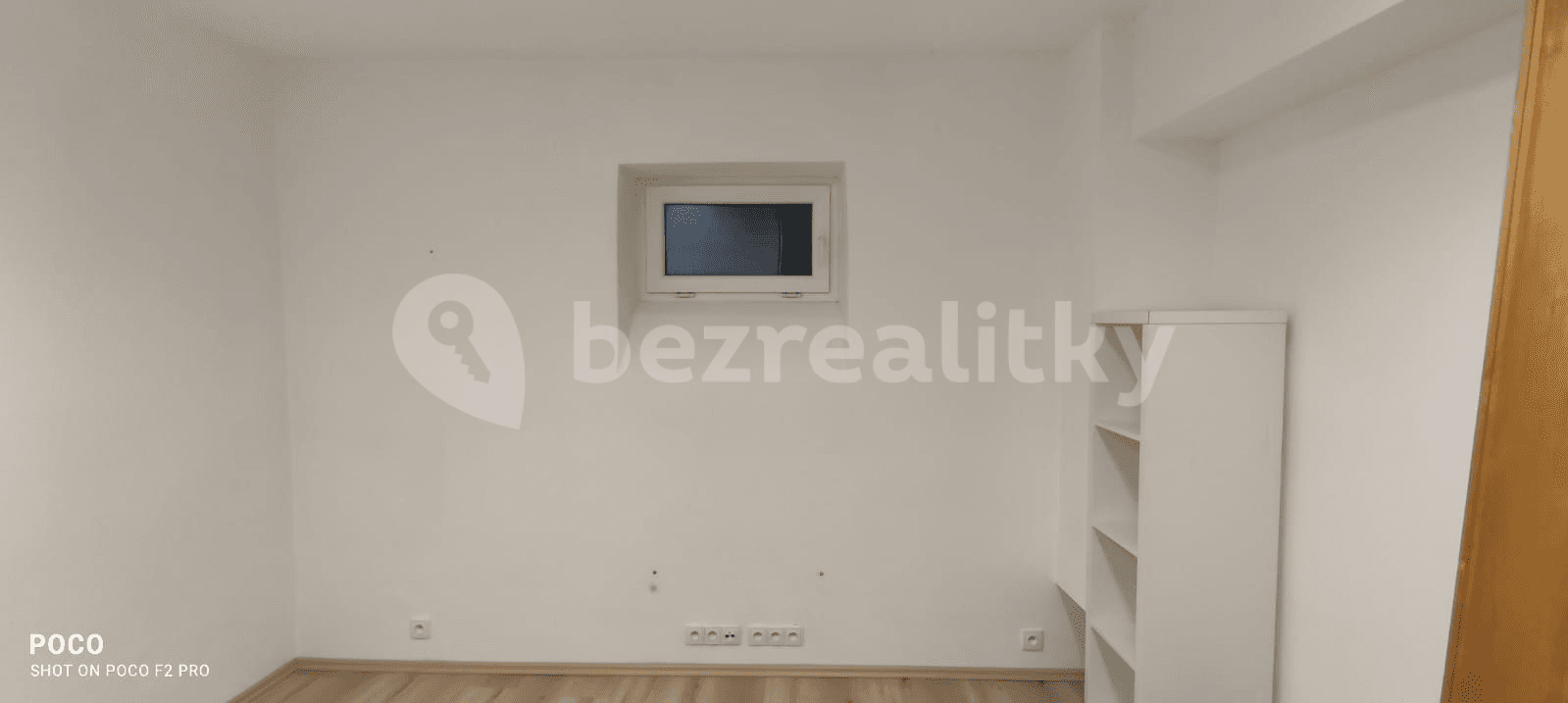 Prenájom nebytového priestoru 16 m², Klánovická, Praha, Praha Prenájom nebytového priestoru 16 m², Klánovická, Praha, Praha