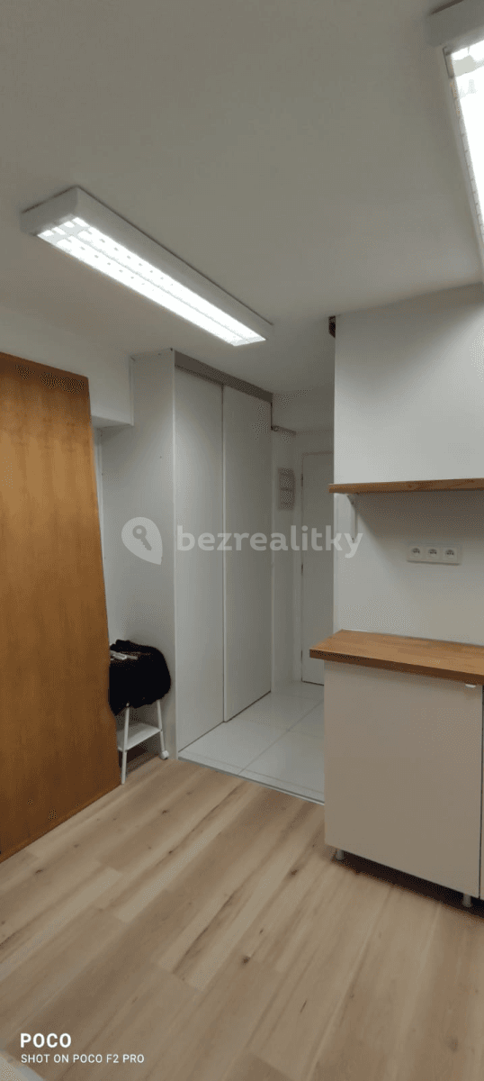 Prenájom nebytového priestoru 16 m², Klánovická, Praha, Praha Prenájom nebytového priestoru 16 m², Klánovická, Praha, Praha