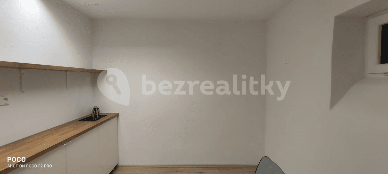 Prenájom nebytového priestoru 16 m², Klánovická, Praha, Praha Prenájom nebytového priestoru 16 m², Klánovická, Praha, Praha