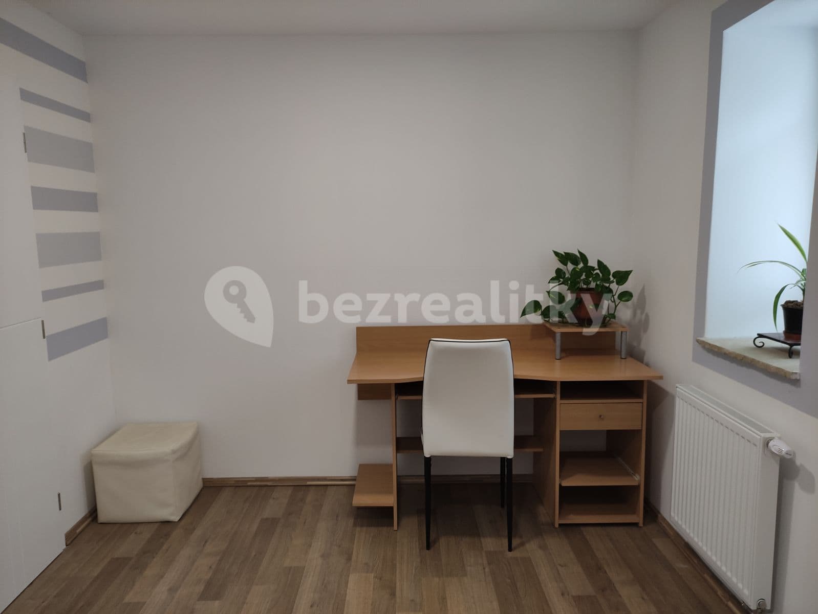 Prenájom bytu 3-izbový 68 m², Pod Vlkem, Praha, Praha Prenájom bytu 3-izbový 68 m², Pod Vlkem, Praha, Praha