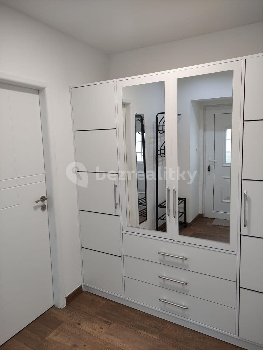 Prenájom bytu 3-izbový 68 m², Pod Vlkem, Praha, Praha Prenájom bytu 3-izbový 68 m², Pod Vlkem, Praha, Praha