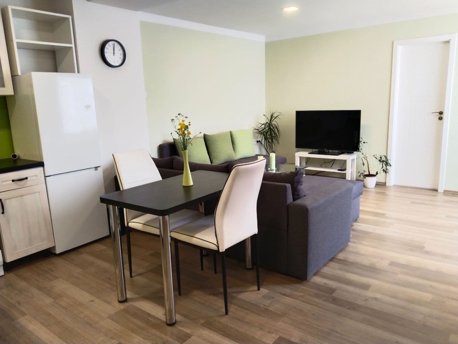 Prenájom bytu 3-izbový 68 m², Pod Vlkem, Praha, Praha Prenájom bytu 3-izbový 68 m², Pod Vlkem, Praha, Praha