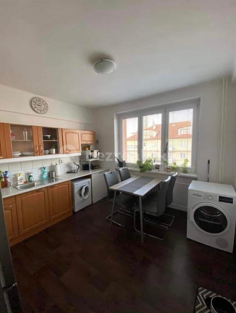 Prenájom bytu 1-izbový 39 m², Průmyslová, Hradec Králové, Královéhradecký kraj Prenájom bytu 1-izbový 39 m², Průmyslová, Hradec Králové, Královéhradecký kraj