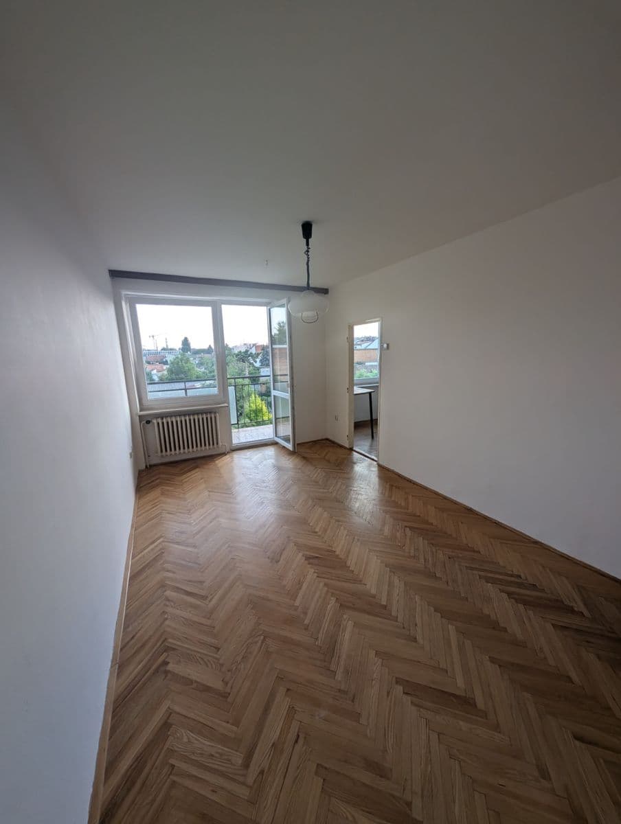 Prenájom bytu 2-izbový 55 m², náměstí Republiky, Brno, Jihomoravský kraj Prenájom bytu 2-izbový 55 m², náměstí Republiky, Brno, Jihomoravský kraj