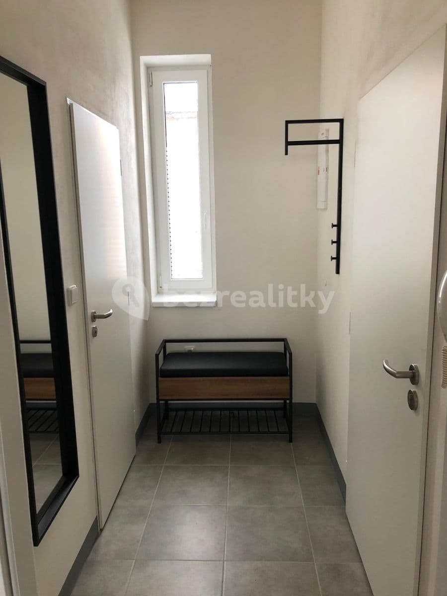 Prenájom bytu 2-izbový 43 m², Hutařova, Brno, Jihomoravský kraj Prenájom bytu 2-izbový 43 m², Hutařova, Brno, Jihomoravský kraj