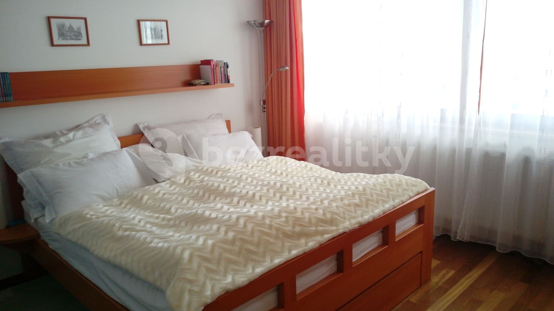Prenájom bytu 3-izbový 98 m², Podnádražní, Praha, Praha Prenájom bytu 3-izbový 98 m², Podnádražní, Praha, Praha