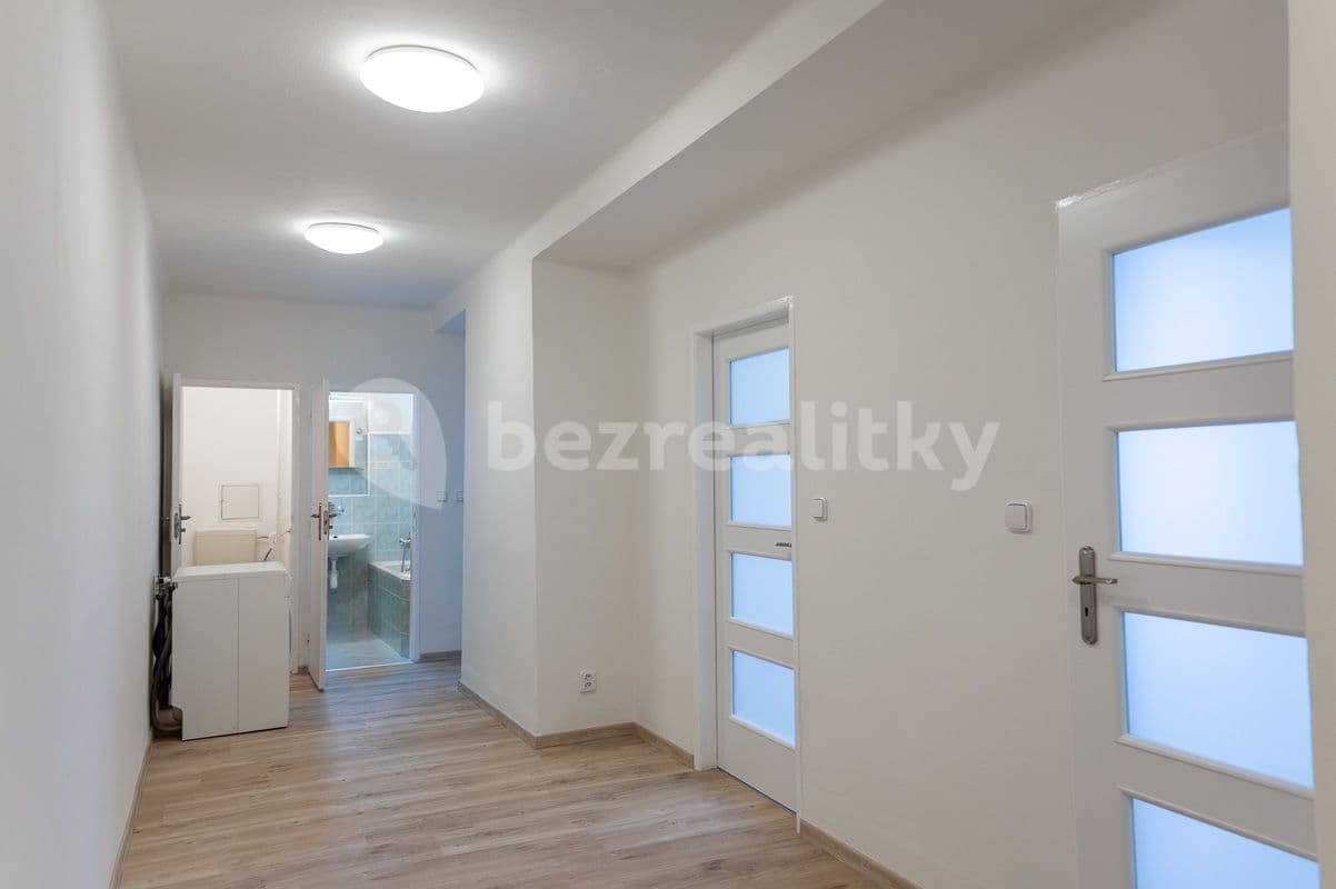 Prenájom bytu 2-izbový 65 m², Gorkého, Pardubice, Pardubický kraj Prenájom bytu 2-izbový 65 m², Gorkého, Pardubice, Pardubický kraj