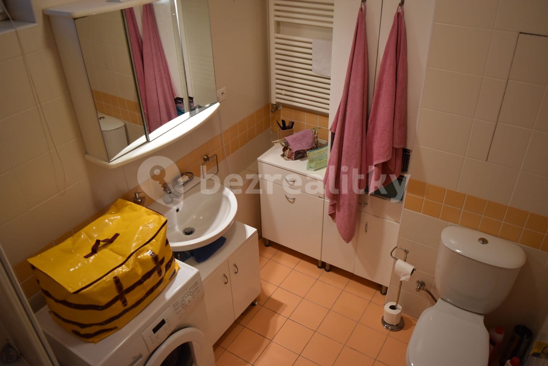 Prenájom bytu 2-izbový 57 m², U Hostavického potoka, Praha, Praha Prenájom bytu 2-izbový 57 m², U Hostavického potoka, Praha, Praha