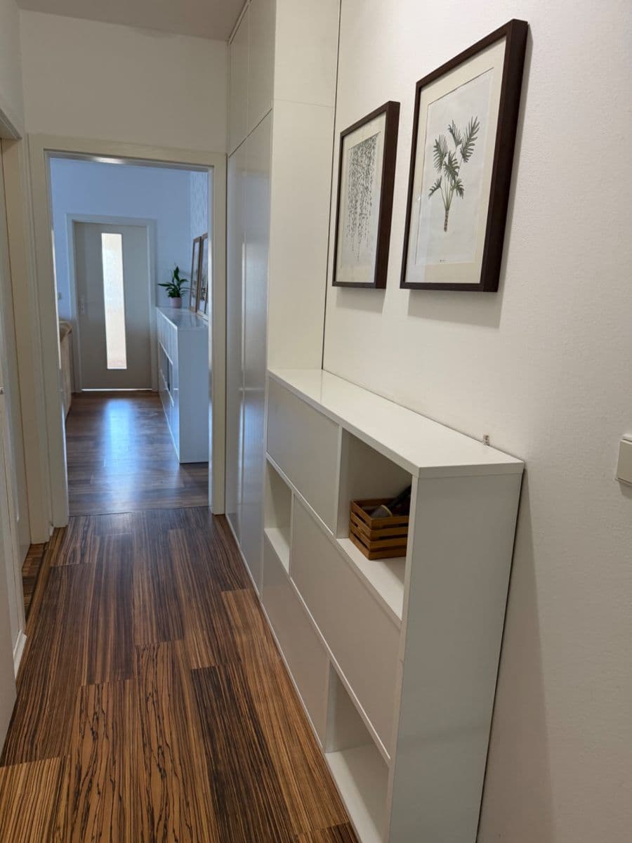 Prenájom bytu 2-izbový 62 m², Průběžná, Nupaky, Středočeský kraj Prenájom bytu 2-izbový 62 m², Průběžná, Nupaky, Středočeský kraj