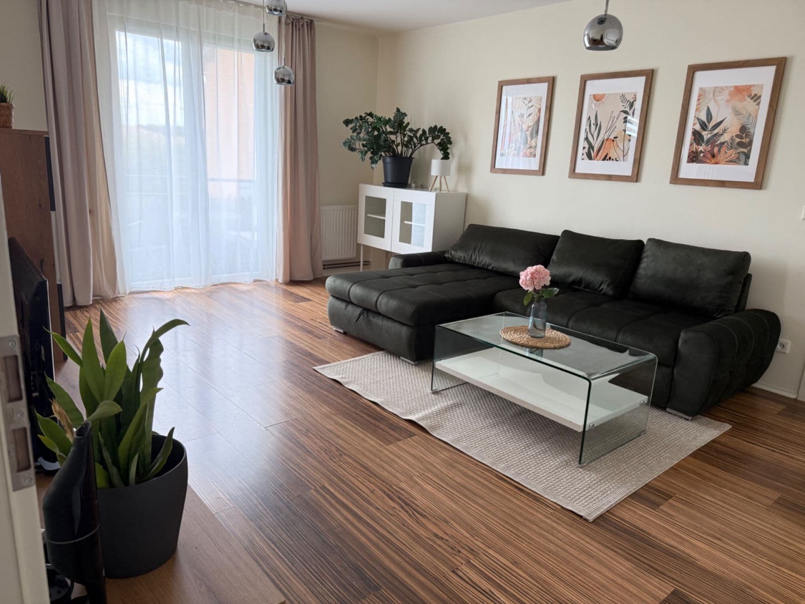 Prenájom bytu 2-izbový 62 m², Průběžná, Nupaky, Středočeský kraj Prenájom bytu 2-izbový 62 m², Průběžná, Nupaky, Středočeský kraj