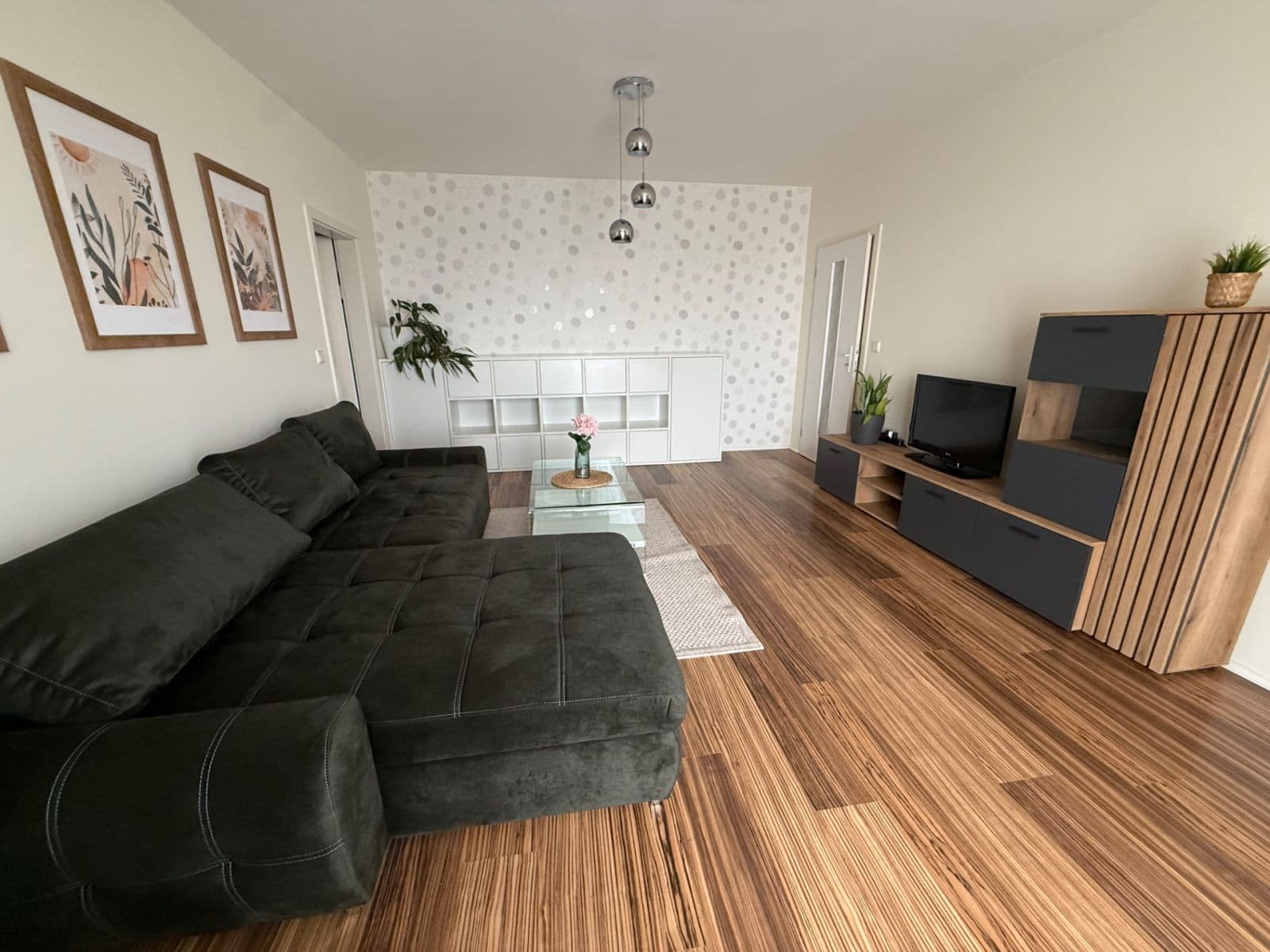Prenájom bytu 2-izbový 62 m², Průběžná, Nupaky, Středočeský kraj Prenájom bytu 2-izbový 62 m², Průběžná, Nupaky, Středočeský kraj