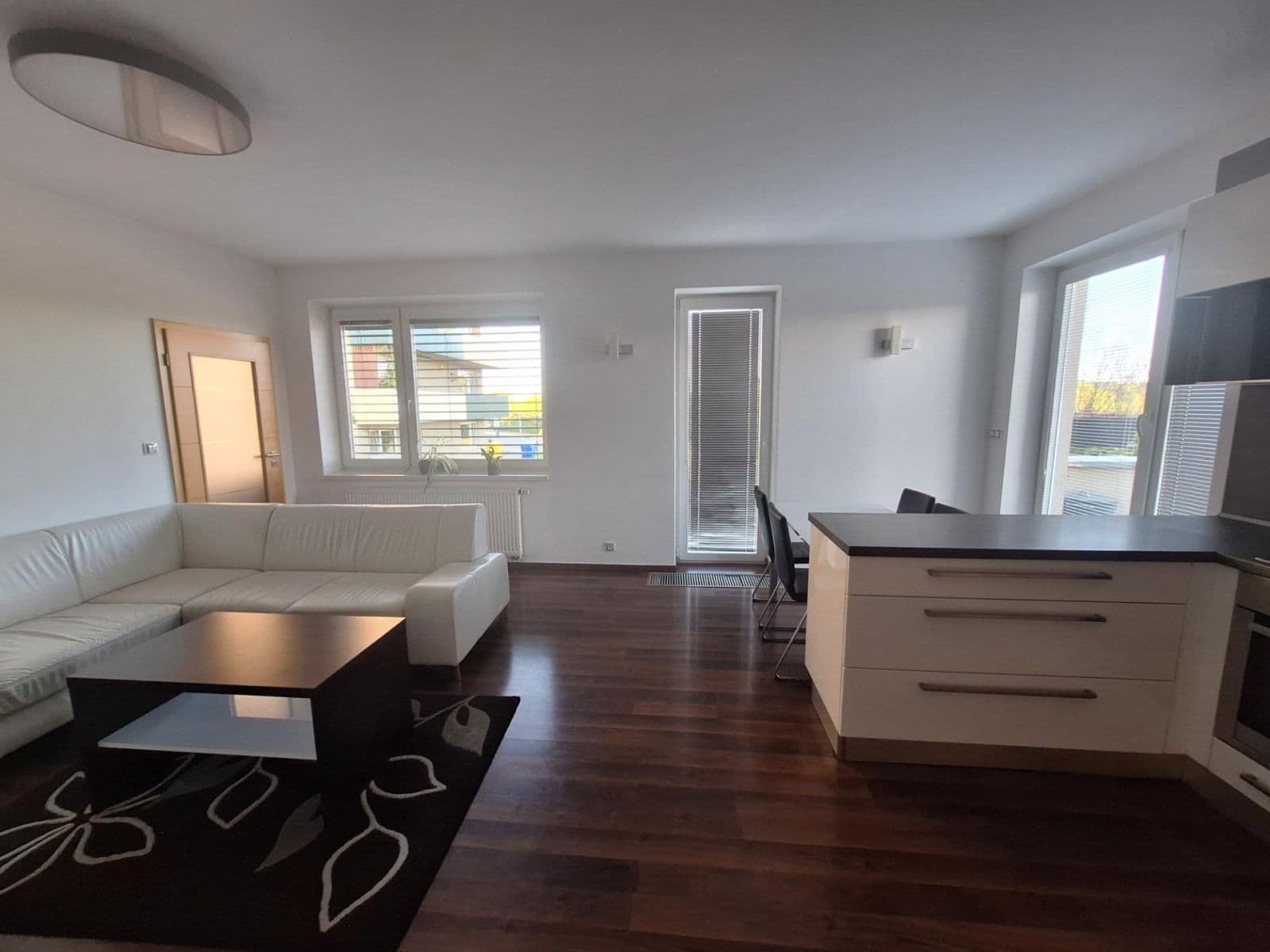 Prenájom bytu 3-izbový 70 m², Kamechy, Brno, Jihomoravský kraj Prenájom bytu 3-izbový 70 m², Kamechy, Brno, Jihomoravský kraj