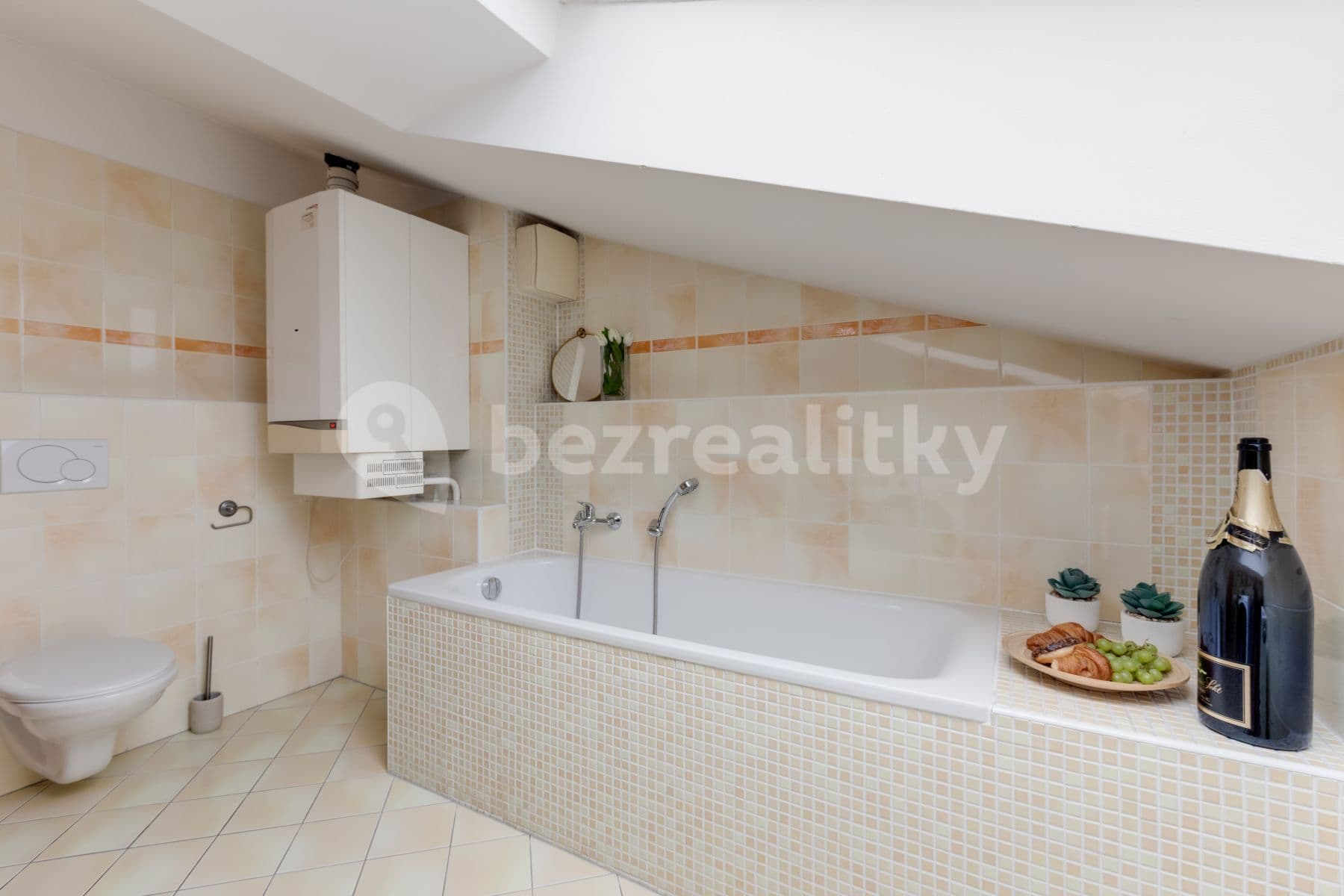 Prenájom bytu 3-izbový 82 m², Ke Školce, Rudná, Středočeský kraj Prenájom bytu 3-izbový 82 m², Ke Školce, Rudná, Středočeský kraj