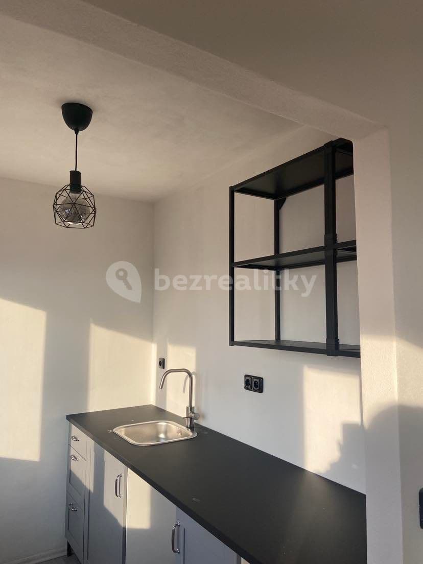 Prenájom bytu 1-izbový 29 m², Petra Křičky, Ostrava, Moravskoslezský kraj Prenájom bytu 1-izbový 29 m², Petra Křičky, Ostrava, Moravskoslezský kraj