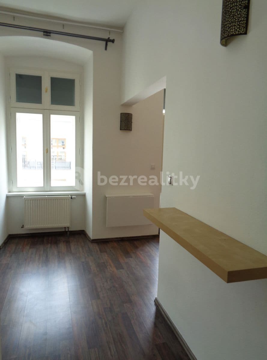 Prenájom bytu 1-izbový 34 m², Novobranská, Brno, Jihomoravský kraj