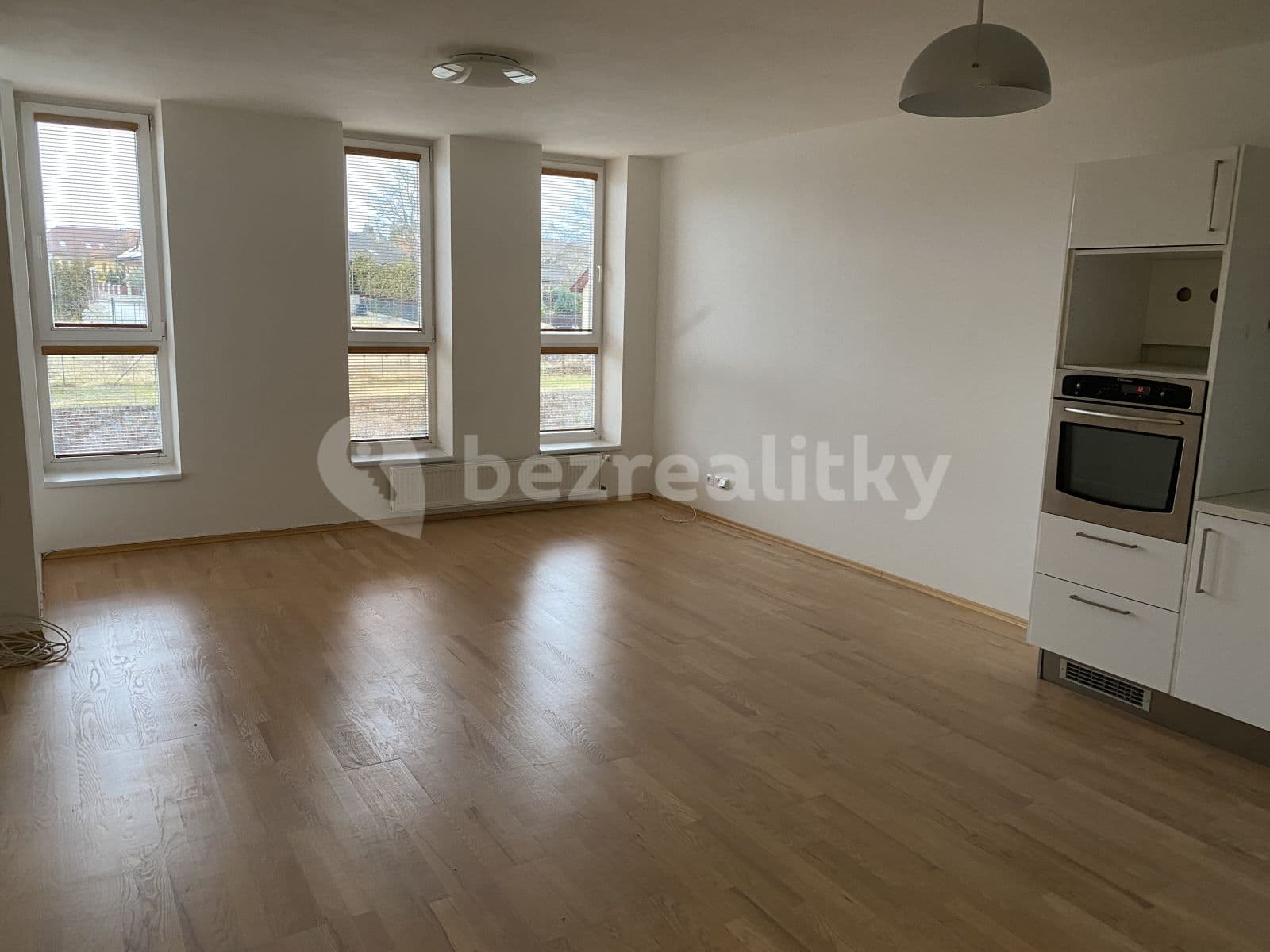 Prenájom bytu 2-izbový 64 m², Přemyslovská, Roztoky, Středočeský kraj Prenájom bytu 2-izbový 64 m², Přemyslovská, Roztoky, Středočeský kraj
