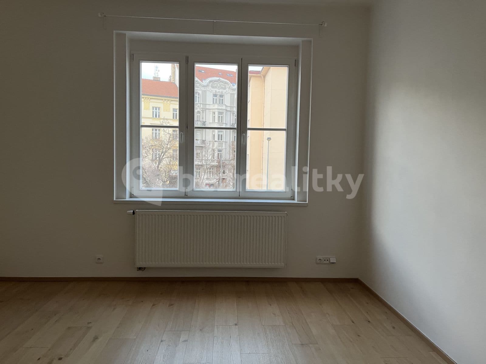 Prenájom bytu 3-izbový 80 m², Kodaňská, Praha, Praha Prenájom bytu 3-izbový 80 m², Kodaňská, Praha, Praha