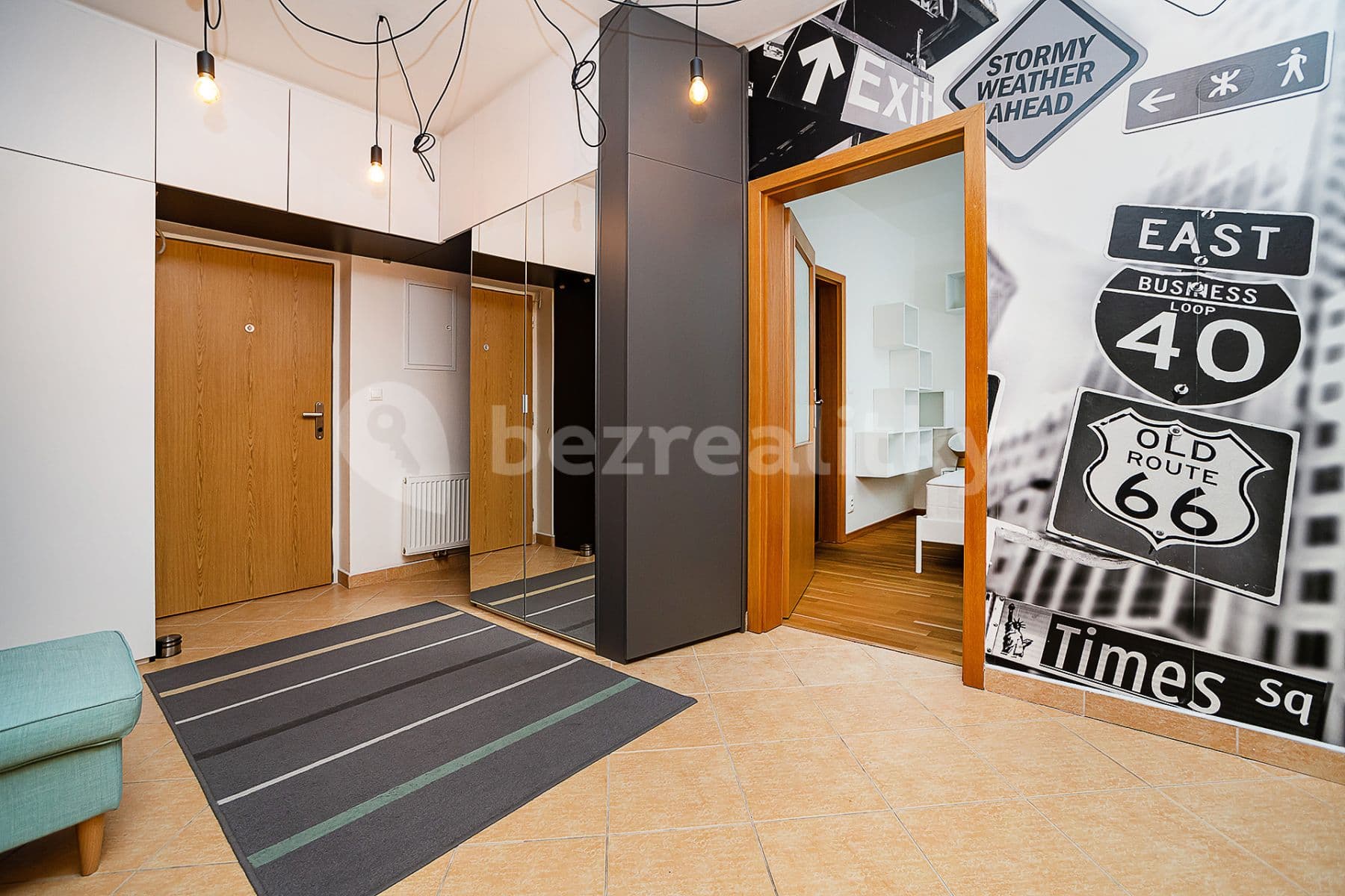 Prenájom bytu 4-izbový 109 m², Šátalská, Praha, Praha Prenájom bytu 4-izbový 109 m², Šátalská, Praha, Praha