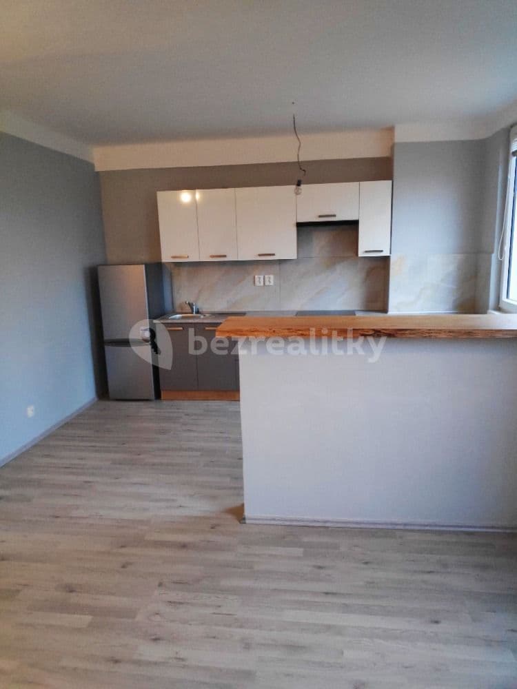 Prenájom bytu 1-izbový 40 m², Heřmanského, Heřmanův Městec, Pardubický kraj Prenájom bytu 1-izbový 40 m², Heřmanského, Heřmanův Městec, Pardubický kraj