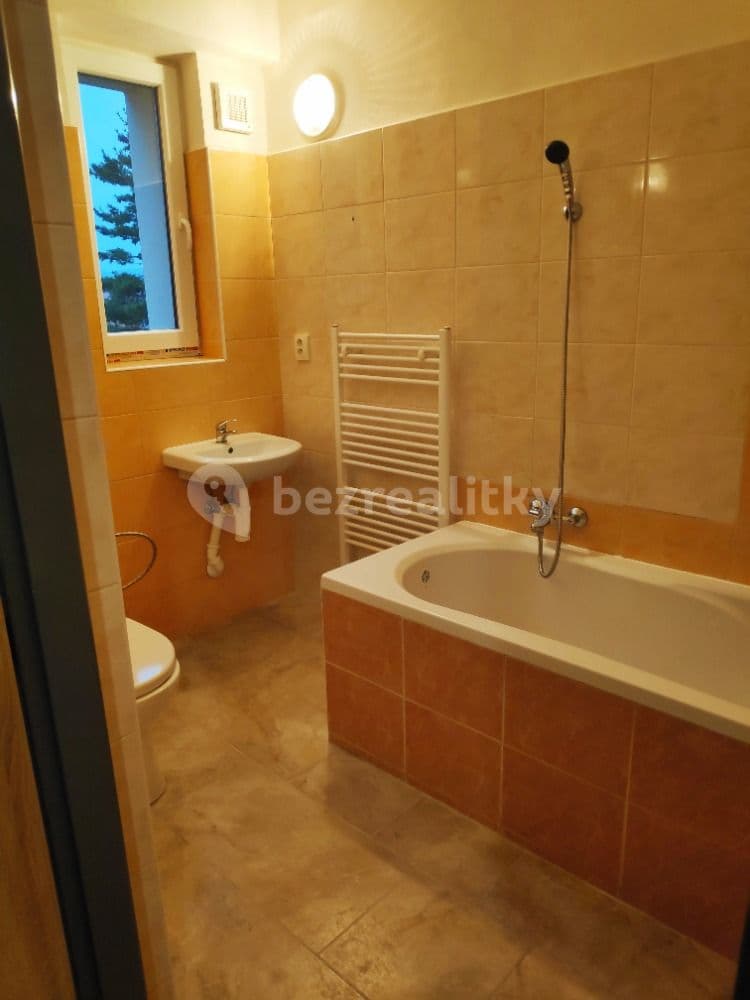 Prenájom bytu 1-izbový 40 m², Heřmanského, Heřmanův Městec, Pardubický kraj Prenájom bytu 1-izbový 40 m², Heřmanského, Heřmanův Městec, Pardubický kraj