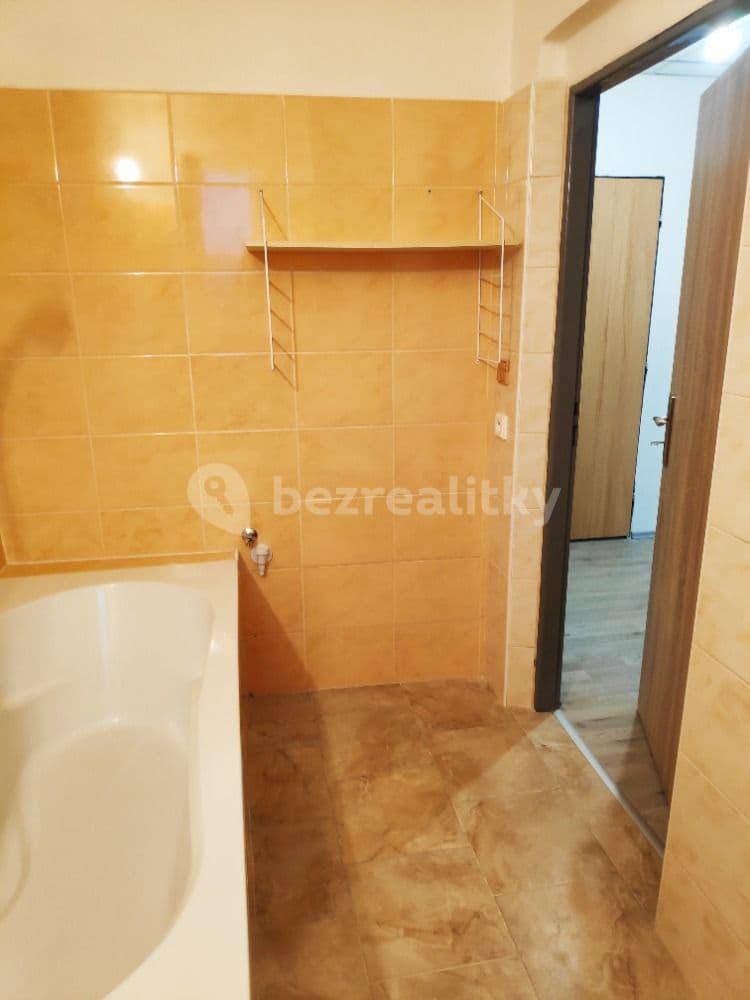 Prenájom bytu 1-izbový 40 m², Heřmanského, Heřmanův Městec, Pardubický kraj Prenájom bytu 1-izbový 40 m², Heřmanského, Heřmanův Městec, Pardubický kraj