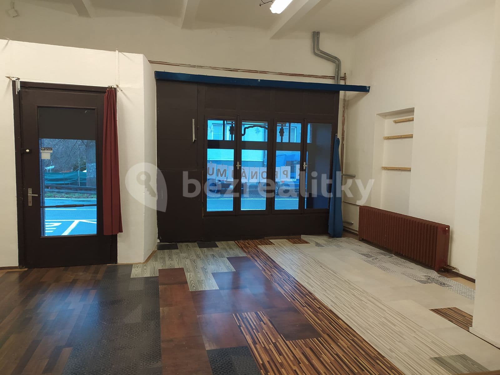 Prenájom nebytového priestoru 110 m², Ostrava, Moravskoslezský kraj Prenájom nebytového priestoru 110 m², Ostrava, Moravskoslezský kraj