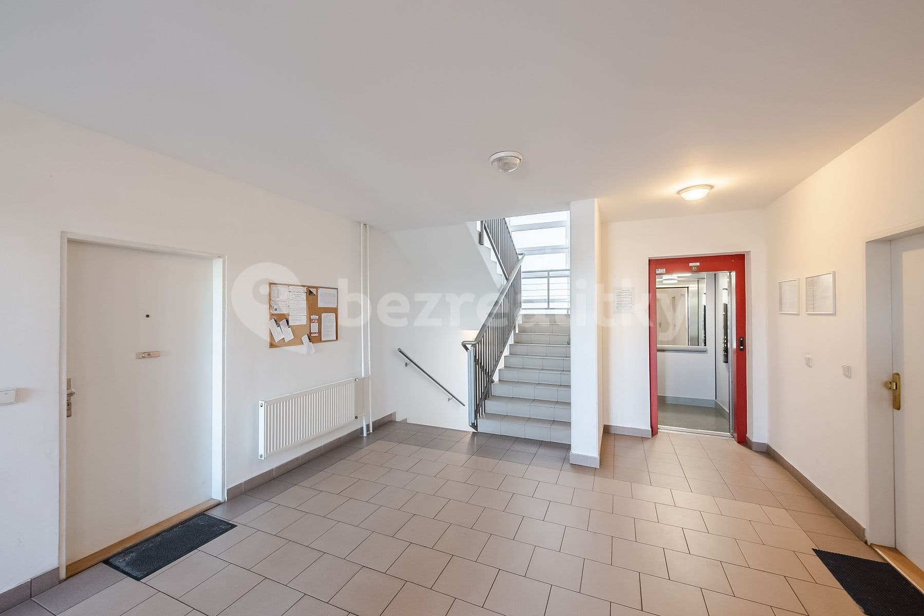 Prenájom bytu 1-izbový 55 m², Pod Bohdalcem I, Praha, Praha Prenájom bytu 1-izbový 55 m², Pod Bohdalcem I, Praha, Praha