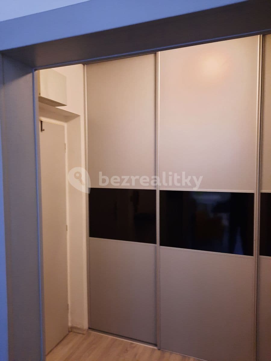 Prenájom bytu 1-izbový 30 m², Högrova, Brno, Jihomoravský kraj Prenájom bytu 1-izbový 30 m², Högrova, Brno, Jihomoravský kraj